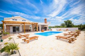 Villa Iva with heated pool